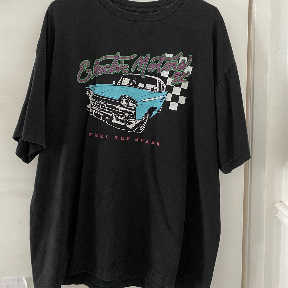 short sleeve shirt